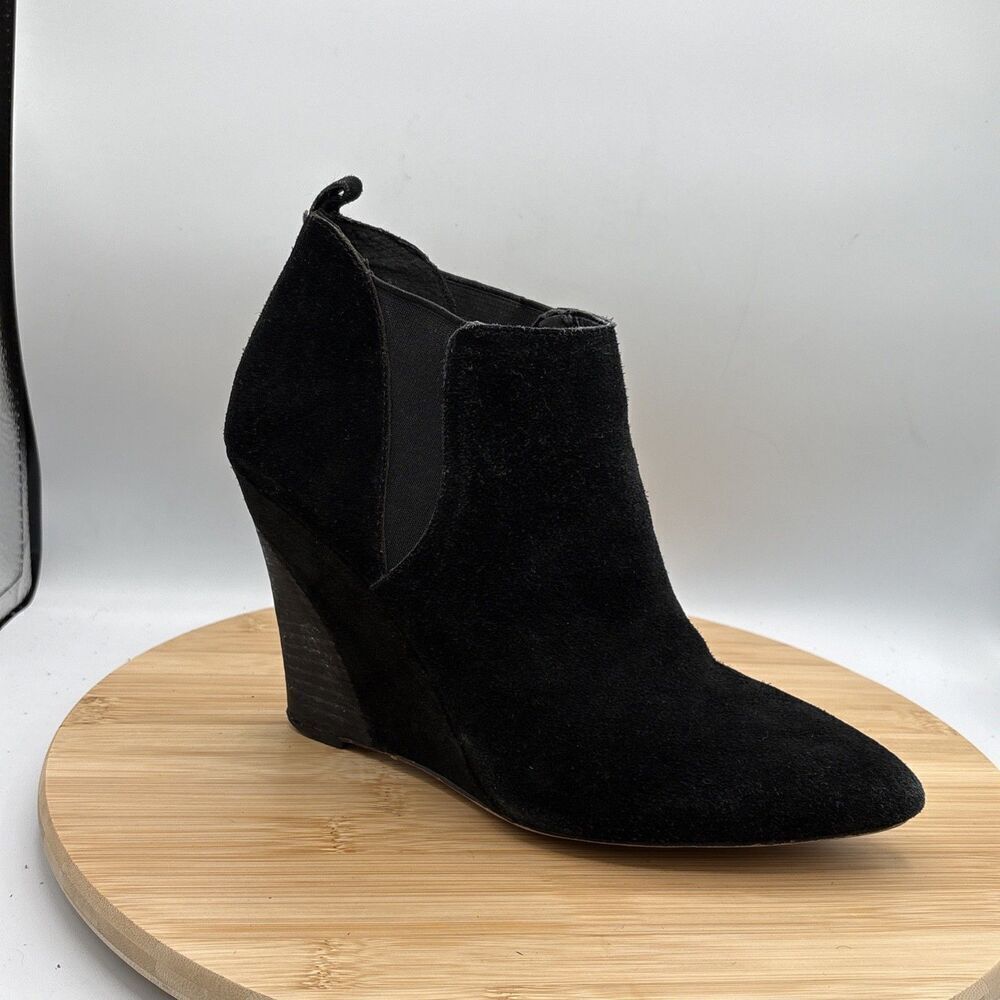 Vince Camuto Yannick Black Suede Wedge Heel Ankle Boots Elastic Panel Size 10